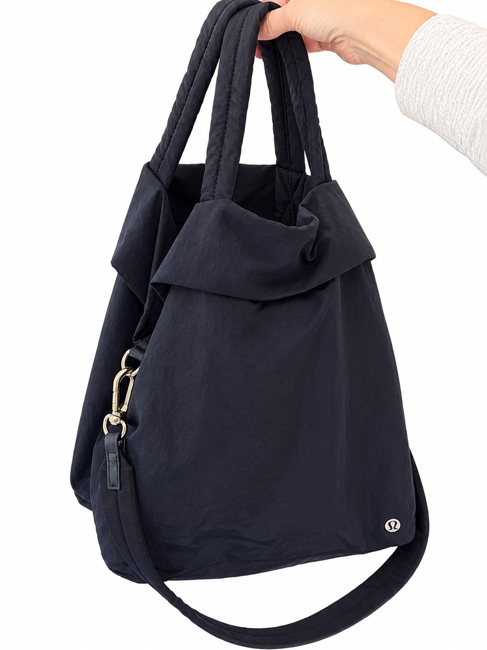 Lululemon On My Level Tote 19L Black Crossbody Shoulder Bag Gold Hardware EUC
